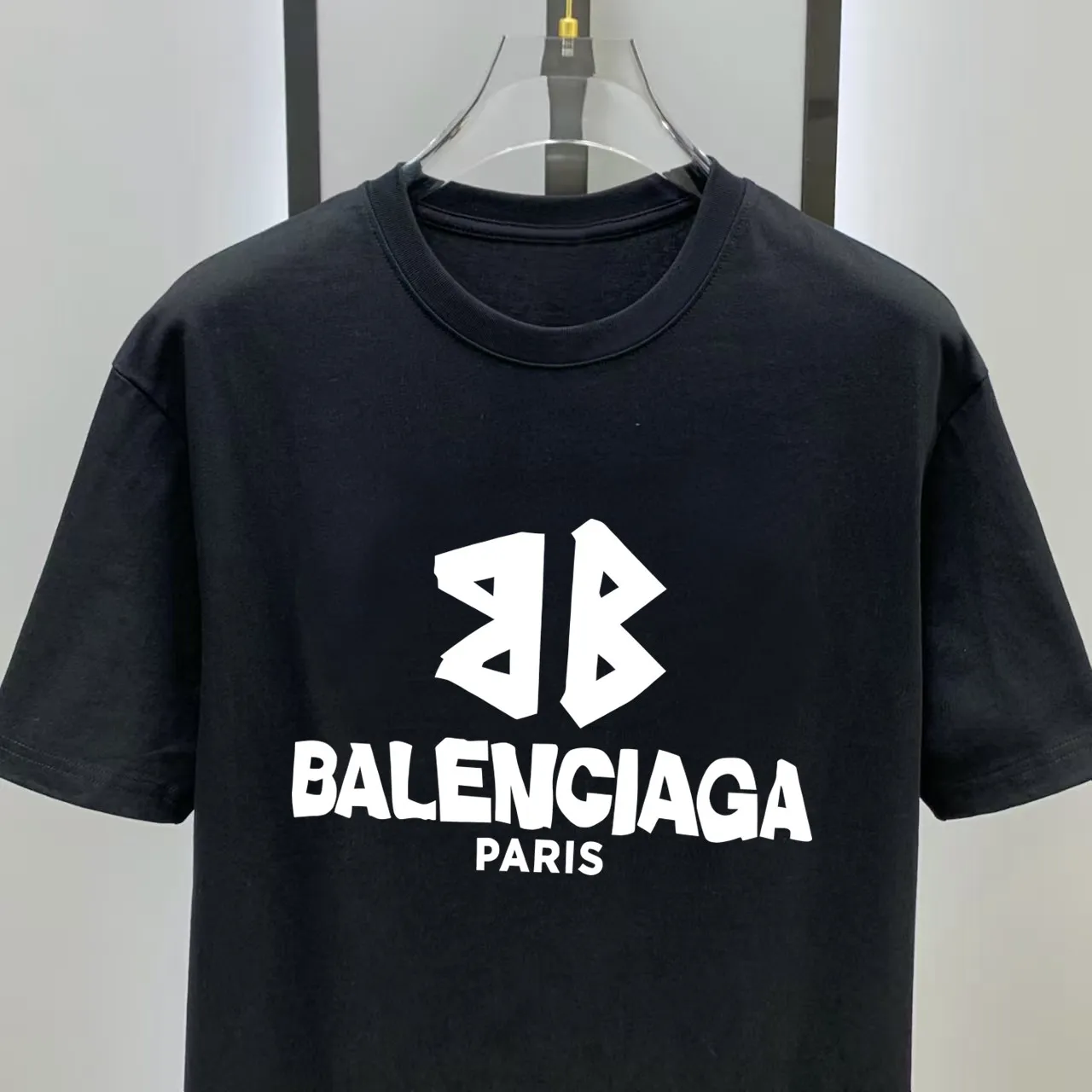 # 2026 New Arrival New Arrival T Premium ！ logo Premium 250 . . . . . ！ ！ ：Black。White！ Sizes： S M L XL XXL ：50 52 55 58 61 ：69 71 73 75 77 ：48 50 53 56 58 ：22 22.5 23 23.5 24 ， 1-3CM